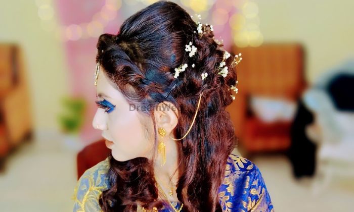 Instant makeup studio